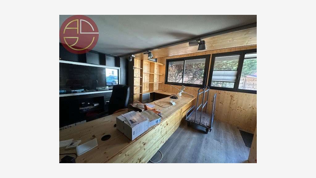 A vendre entrepôt 1315m² sur 2400m² à Aucamville