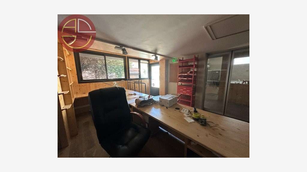 A vendre entrepôt 1315m² sur 2400m² à Aucamville