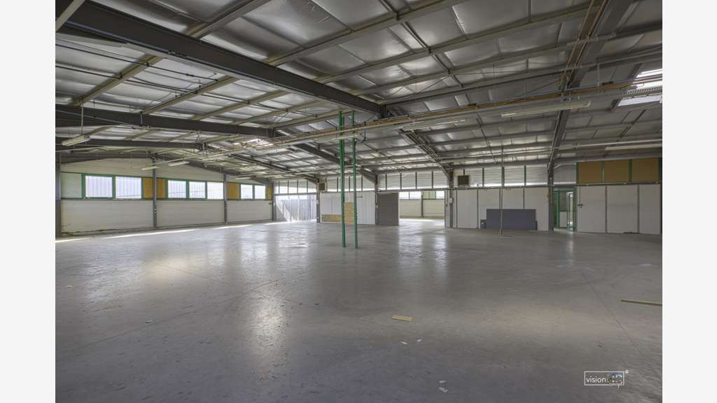 Aurillac - Local d'activité de 1171 M2
