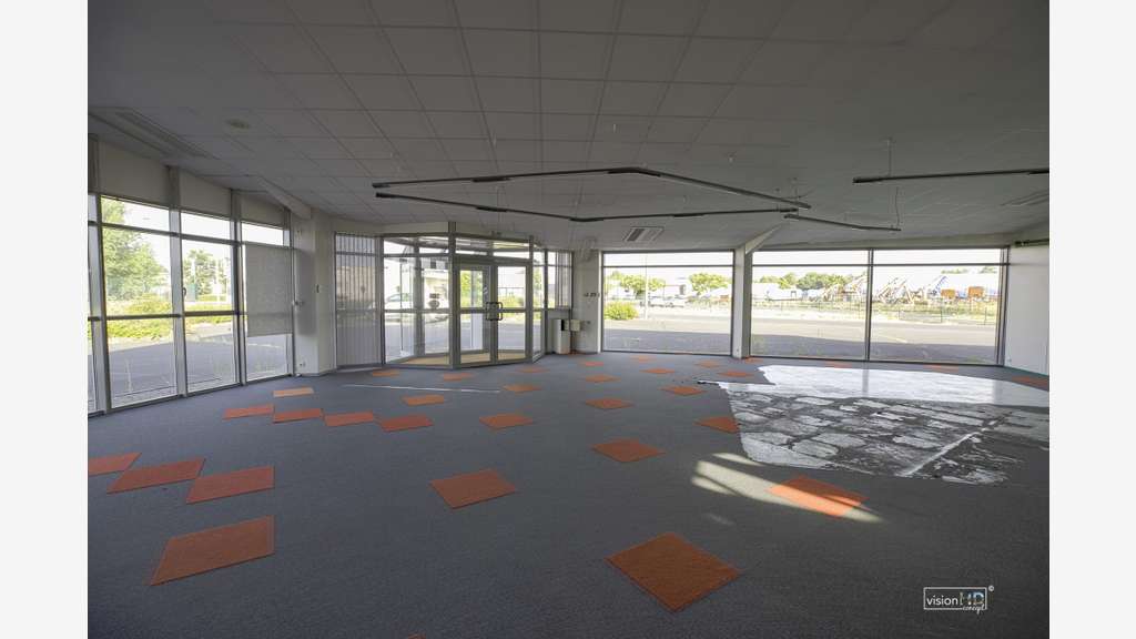 Aurillac - Local d'activité de 1171 M2