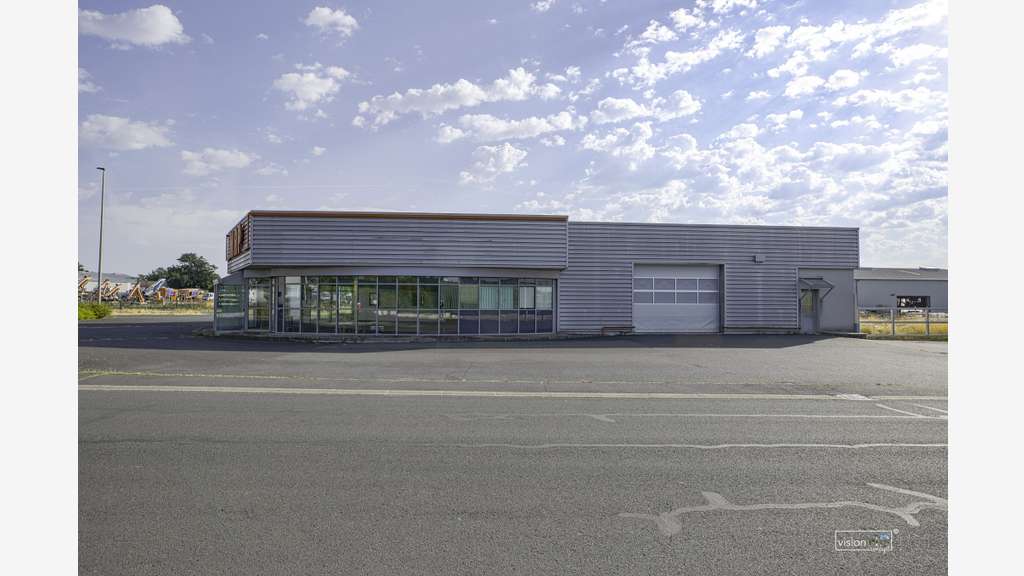 Aurillac - Local d'activité de 1171 M2
