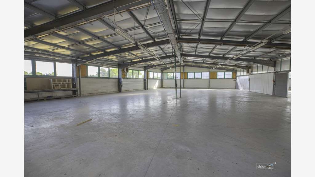 Aurillac - Local d'activité de 1171 M2