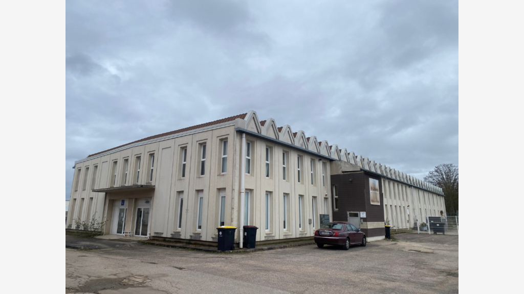 AV bâtiment mixte 1650m² à Auxerre Av. Jean-Jaurès