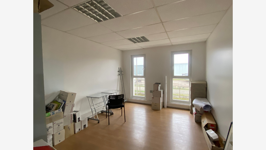 AV bâtiment mixte 1650m² à Auxerre Av. Jean-Jaurès