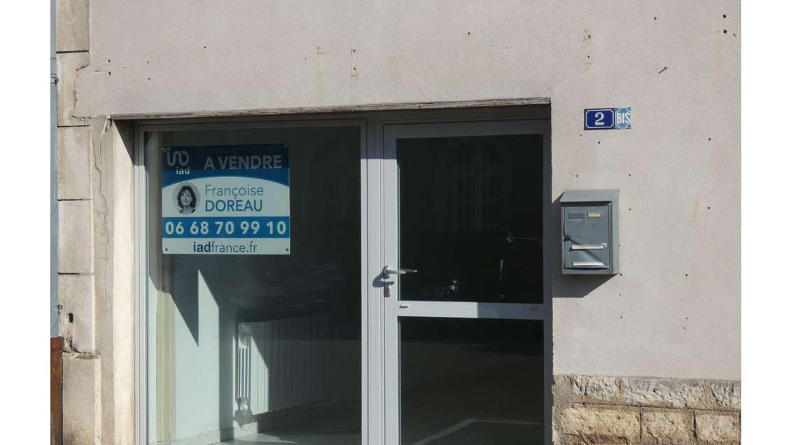 Vente local professionnel 44m² à Auxerre