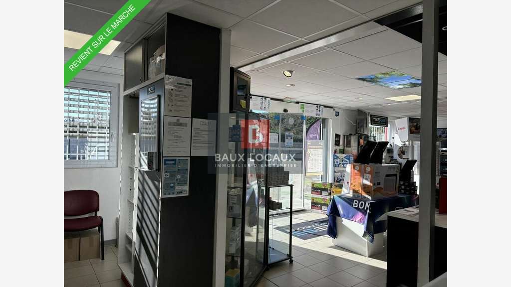 Local d'activité 655m² à vendre Avignon Courtine