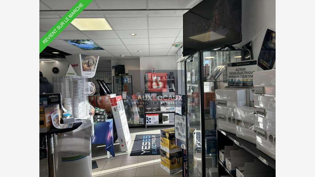 Local d'activité 655m² à vendre Avignon Courtine