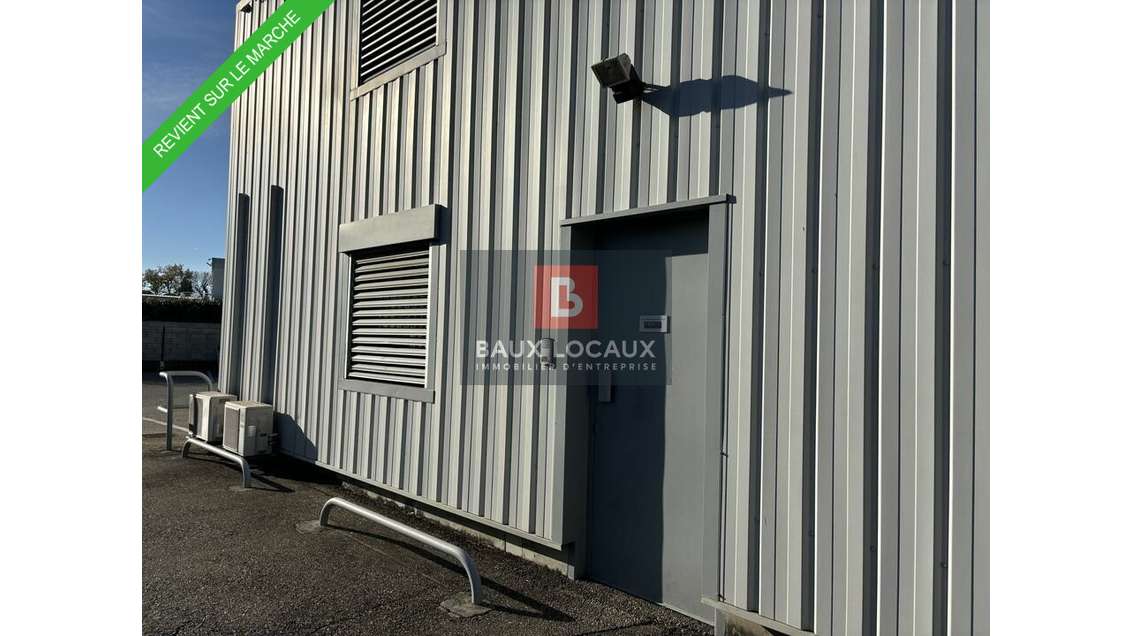 Local d'activité 655m² à vendre Avignon Courtine