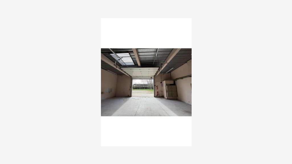 Vente local d'activité 366m² à Avignon Courtine