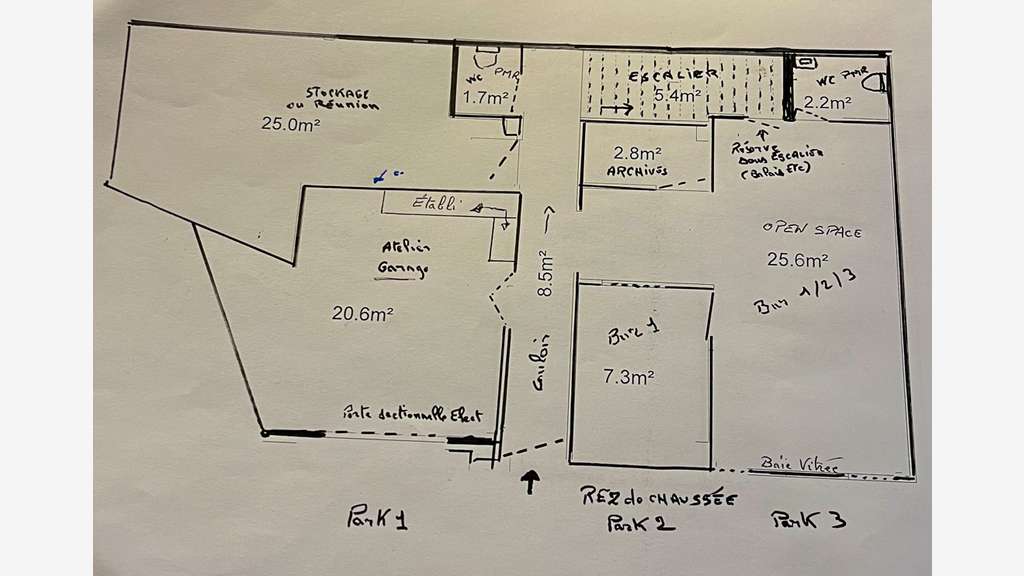 AV local activité 150m² état neuf Avignon Agroparc