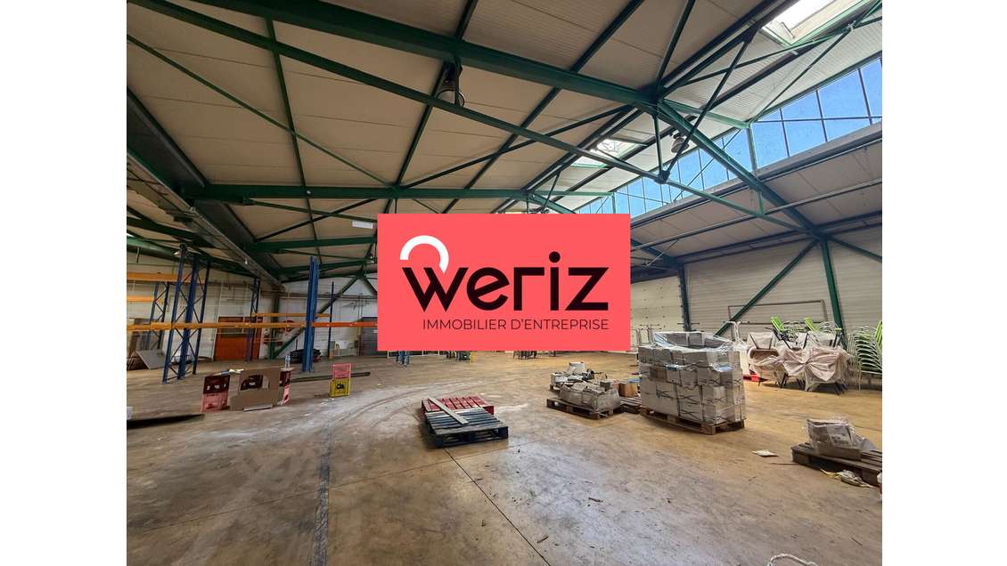 Locaux d'activité - entrepôt de 2 900 m² non