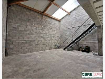 Vente local d'activités 131m² Bardos zone A64