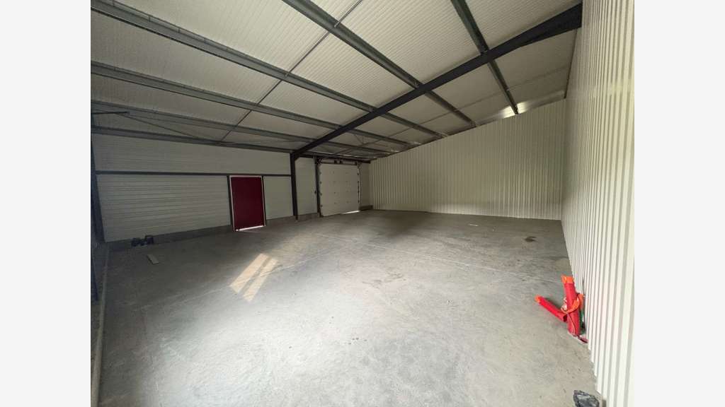 Vente local d'activités neuf de 120m² à Bardos