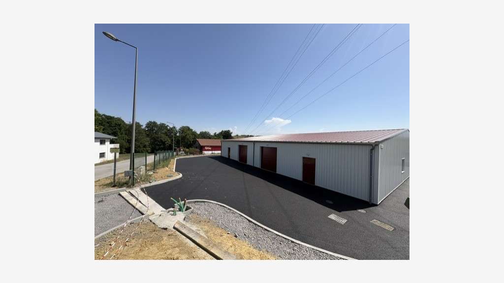 Vente local d'activités neuf de 120m² à Bardos