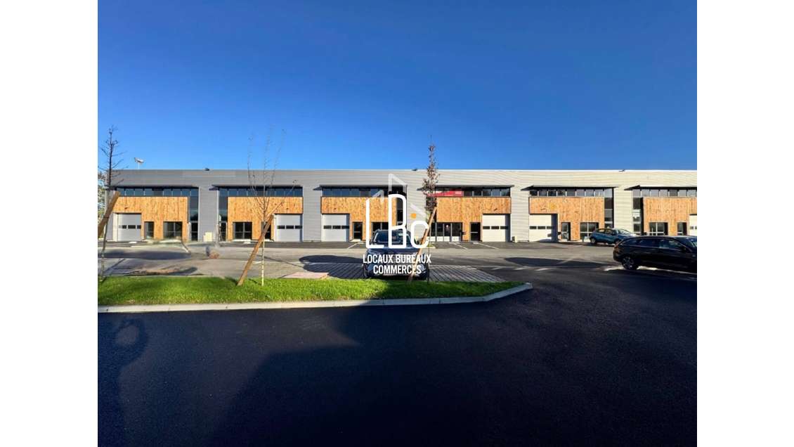 AV local d'activité neuf 253m² à Basse Goulaine