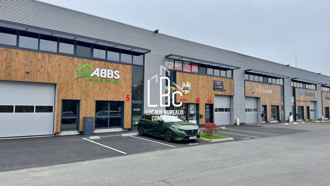 AV local d'activité neuf 253m² à Basse Goulaine