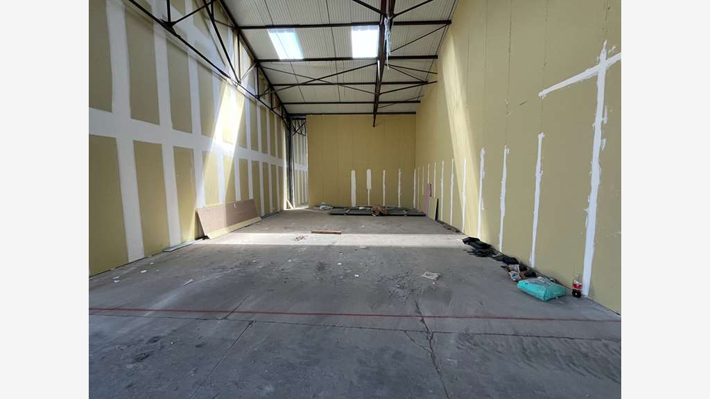 A vendre cellule 76m² empl prime à Bayonne Anglet