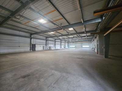AV local d'activité 2300m² Beaucouzé proche Angers