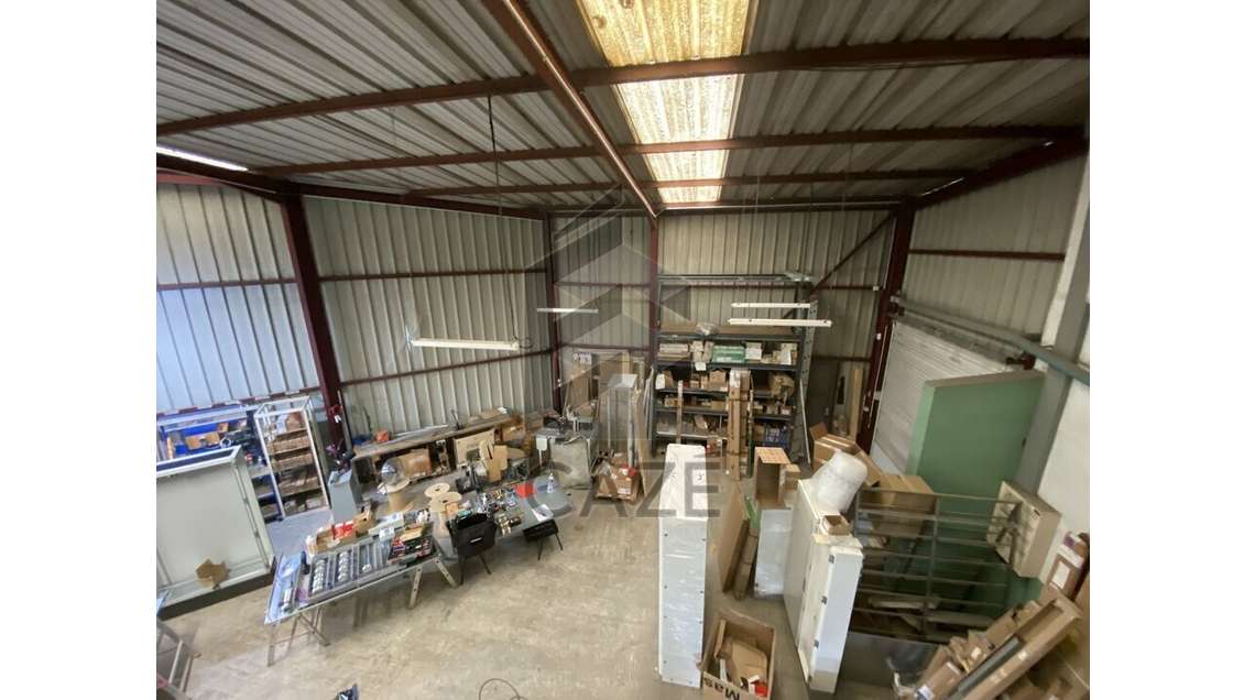 Bâtiment 485m² à vendre proche A62 à Beautiran