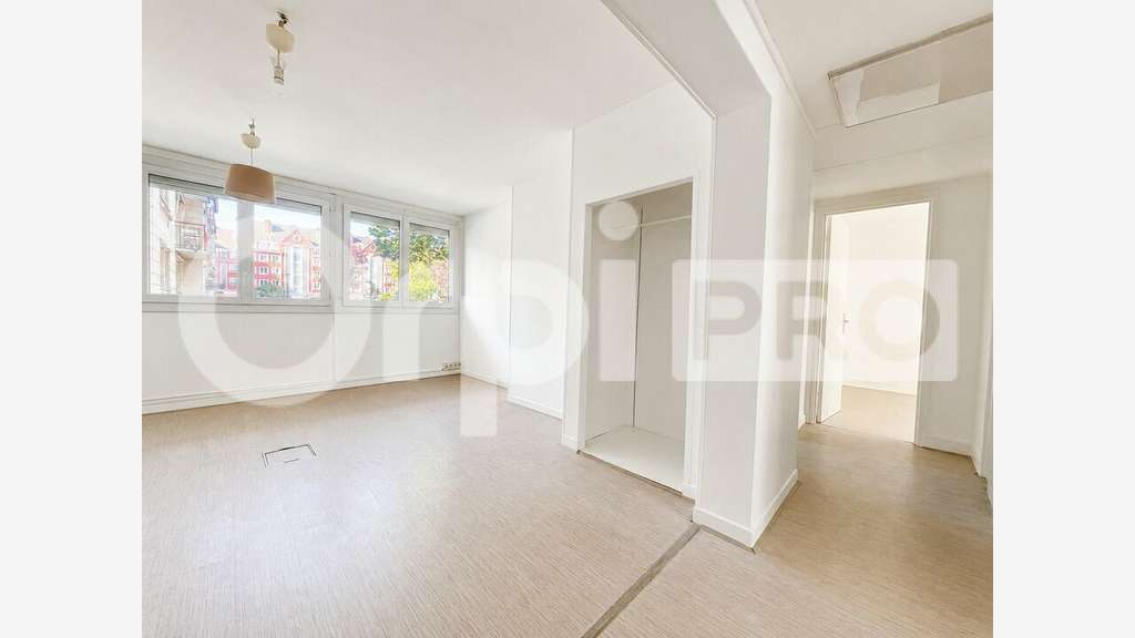 A vendre local professionnel de 65m² à Beauvais 