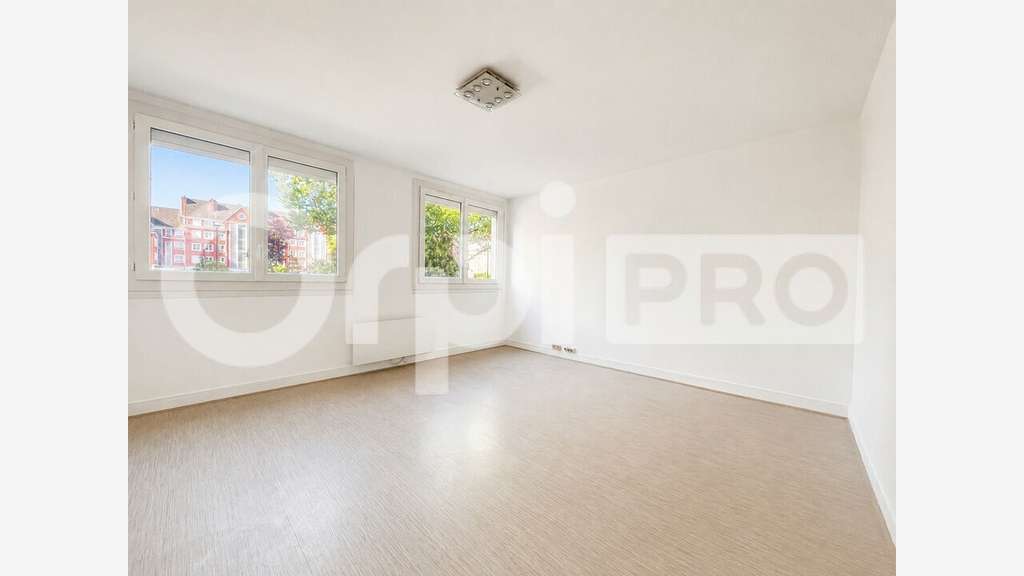 A vendre local professionnel de 65m² à Beauvais 