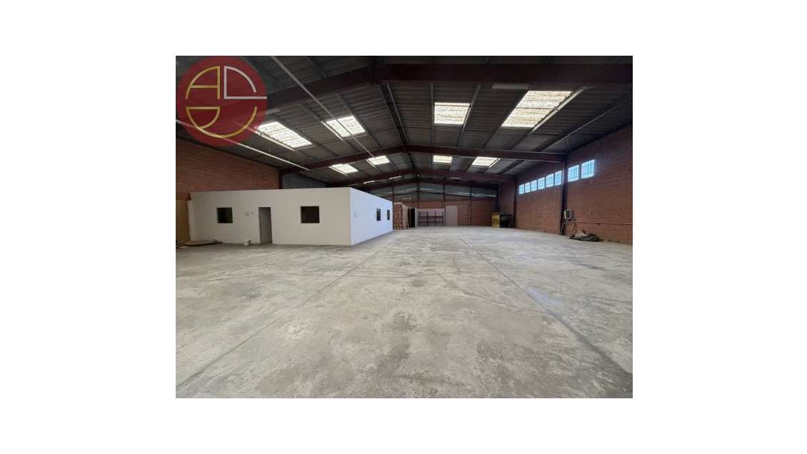 AV entrepôt 2600m² Nord-Ouest Toulouse Beauzelle