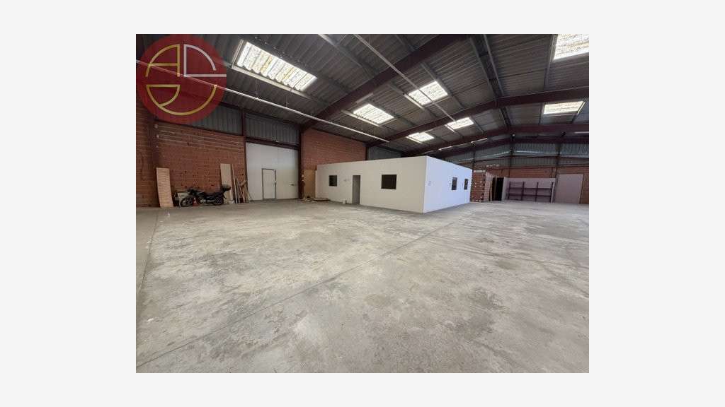 A vendre entrepôt 2600m² à Beauzelle