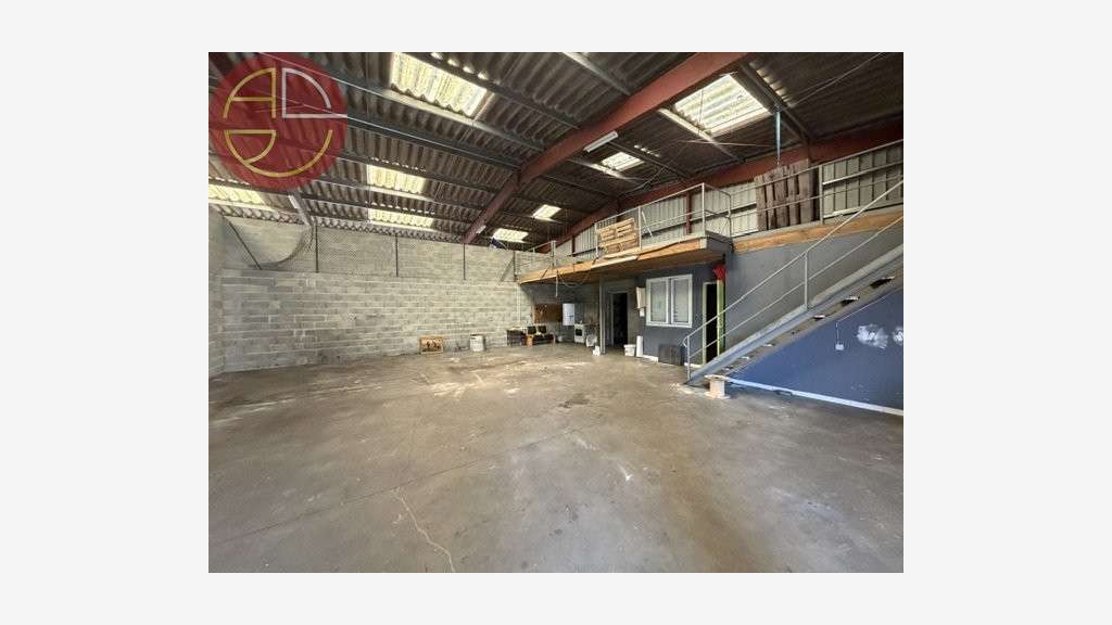 A vendre entrepôt 2600m² à Beauzelle