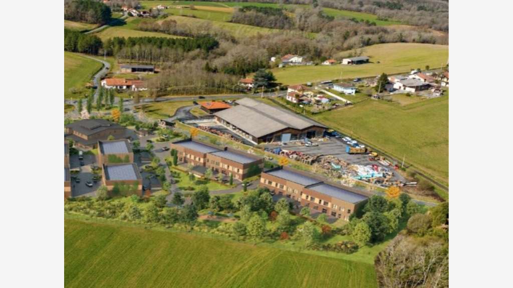 AV local d'activité de 11 000m² à Benesse les Dax
