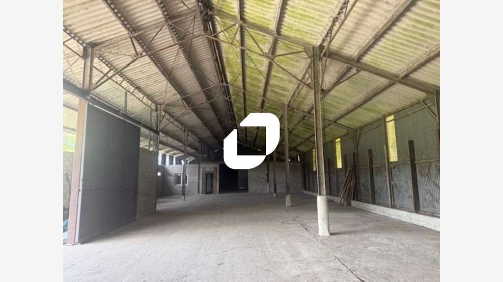 Vente Local d'activité 730m² Berville