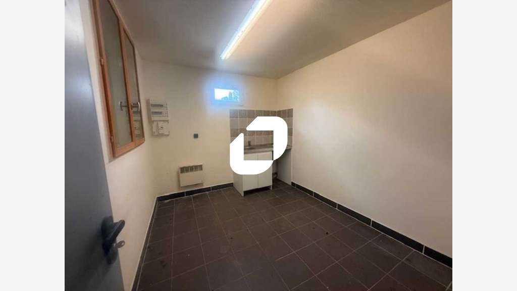 Vente Local d'activité 730m² Berville