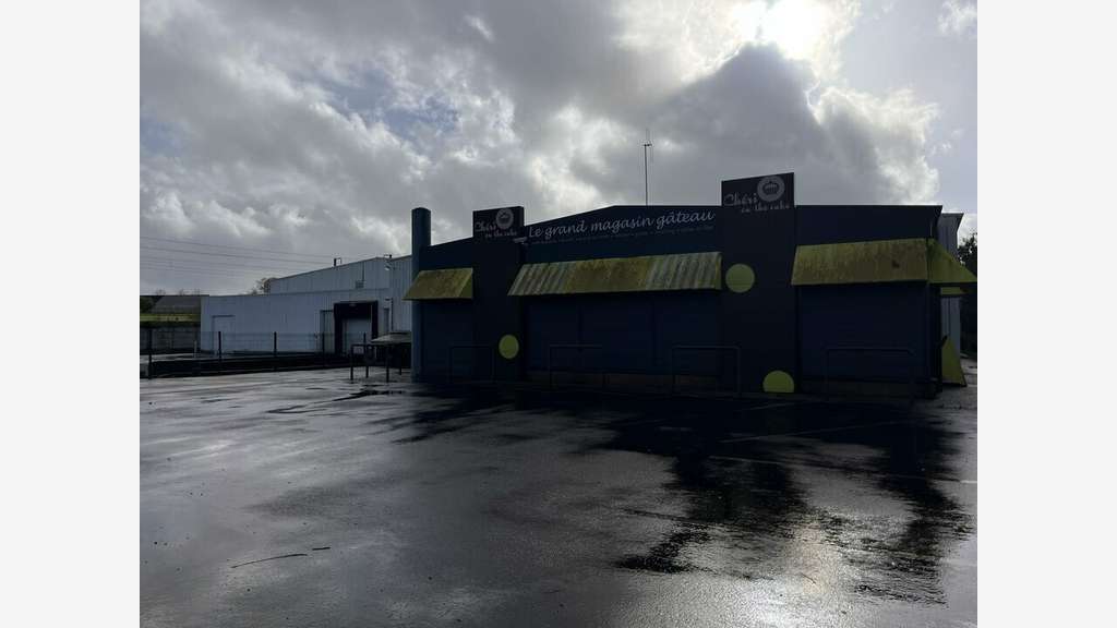 Entrepôt logistique de 8700m² à vendre à Betton