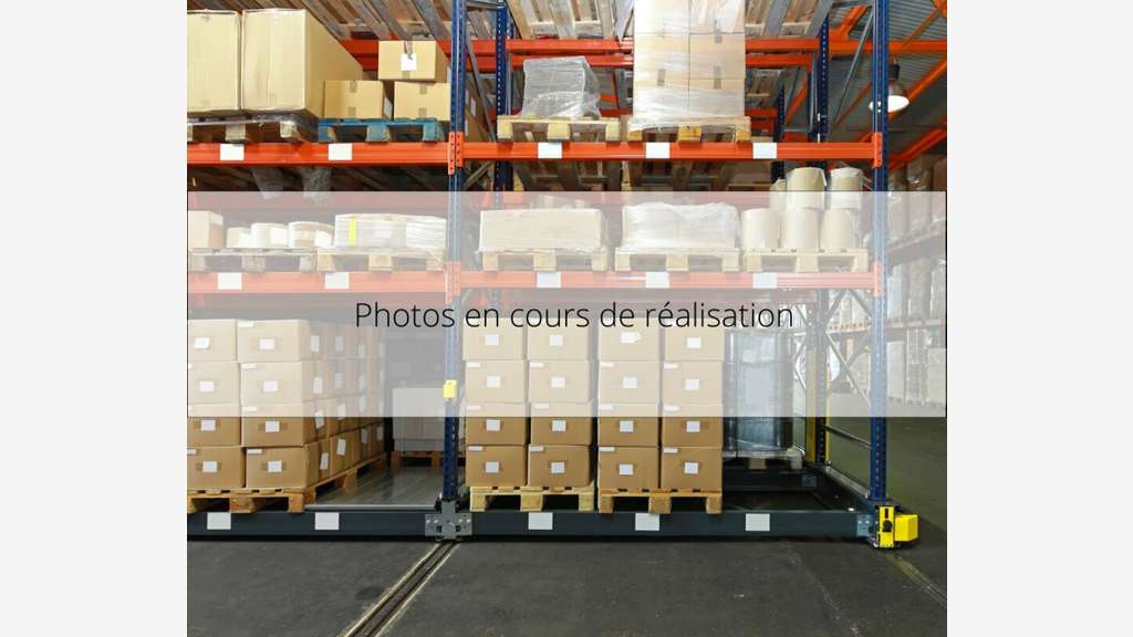Bâtiment à vendre proche N89 à Beychac-et-Caillau
