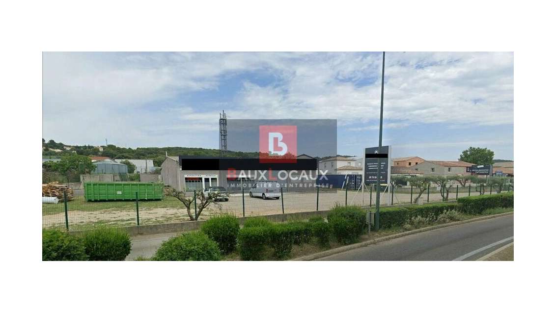 Bureaux et entrepôt 300m² à vendre à Bezouce