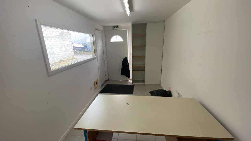 Entrepôt 127m² à vendre Biganos Bassin D'Arcachon
