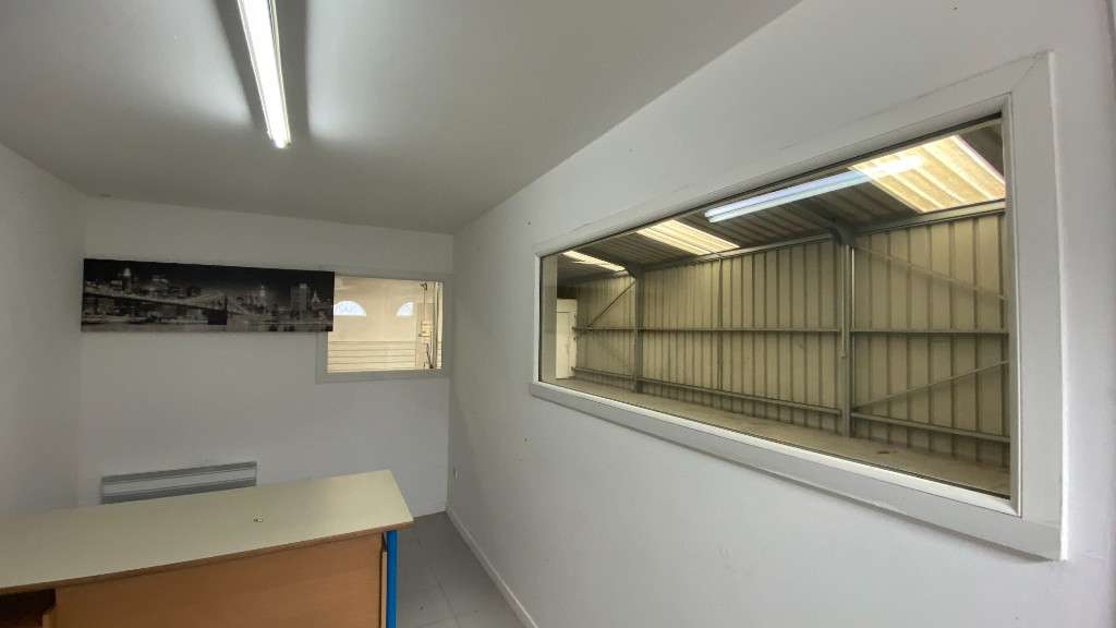 Entrepôt 127m² à vendre Biganos Bassin D'Arcachon