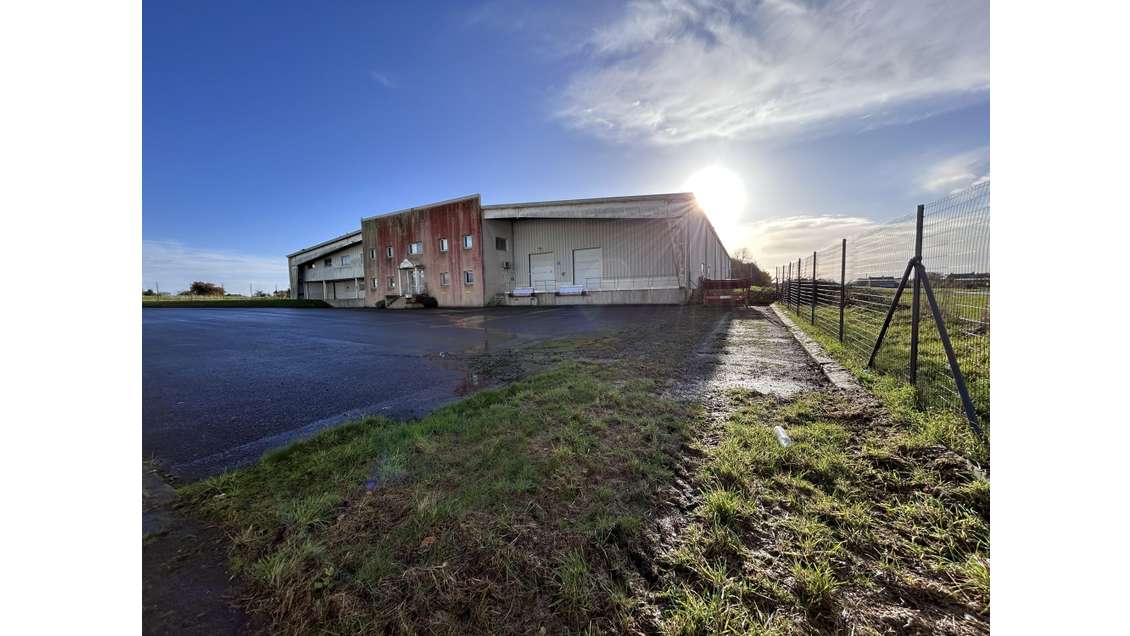 Vente bâtiments de stockage ou industriels à Binic