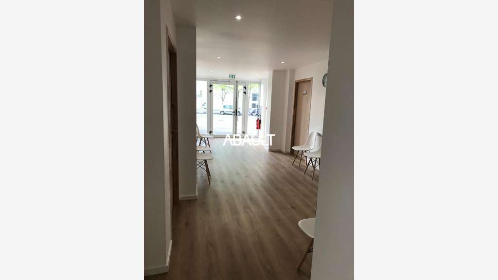 Local professionnel 149m² à vendre à Blagnac