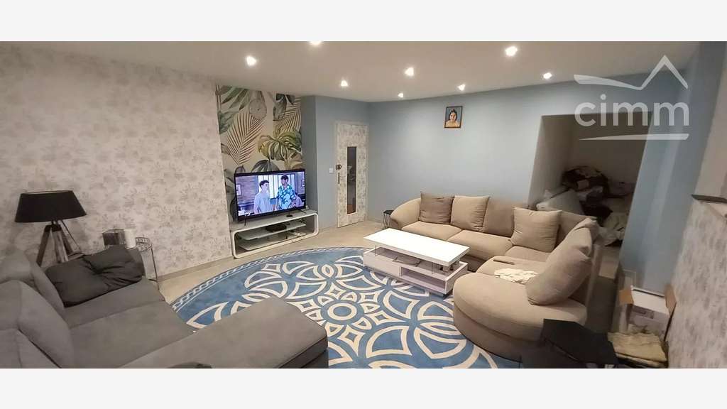 AV entrepôt-dépôt 450m² et 2 logements à Blois
