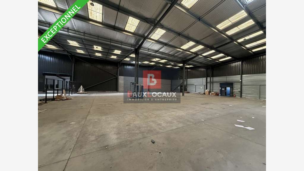 Entrepôt logistique de 9000m² à vendre à Bollène