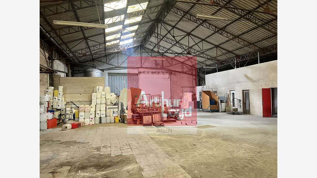Local 2250m² sur terrain 6650m² à Bon-Encontre