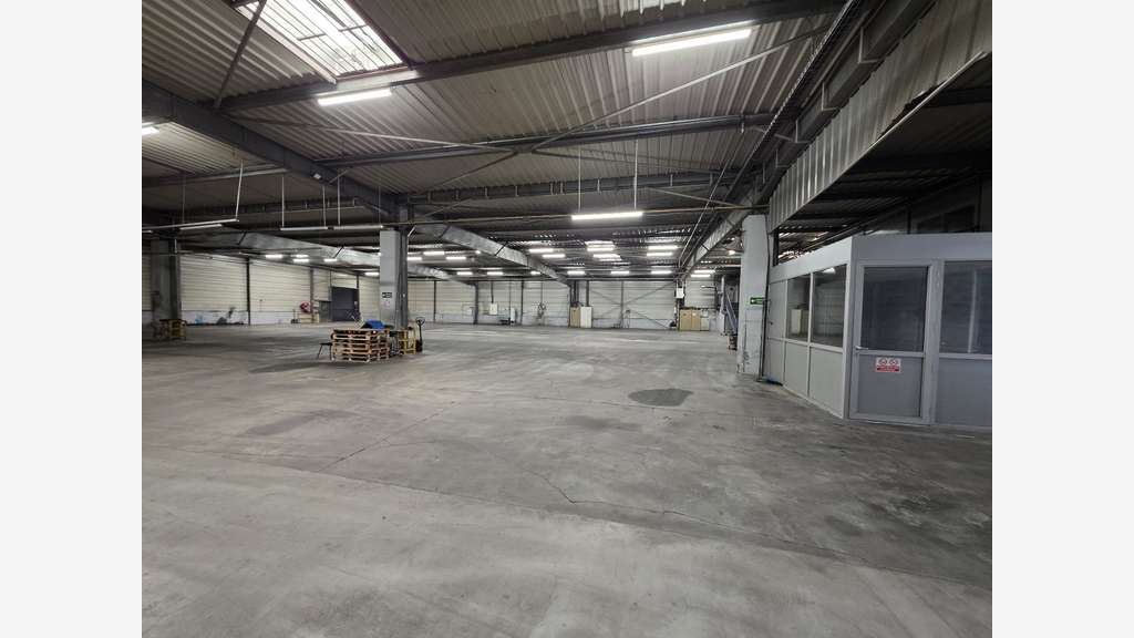 Bâtiment d'activités de 1712m² à vendre à Bondues