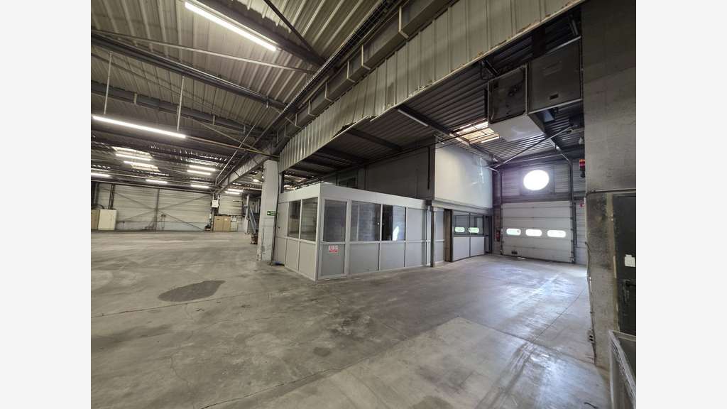 Bâtiment d'activités de 1712m² à vendre à Bondues