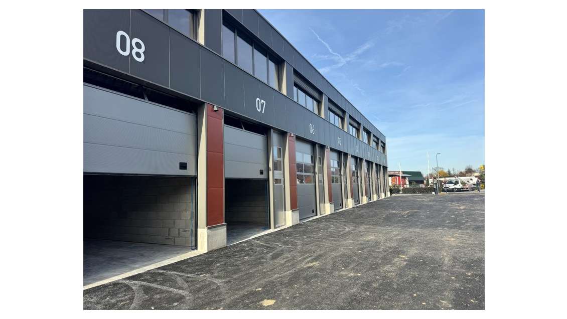 Entrepôt de 230m² à vendre à Bonneville