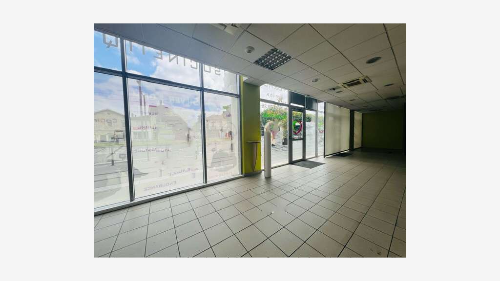 Murs commerciaux 159m² Rive Droite Bordeaux