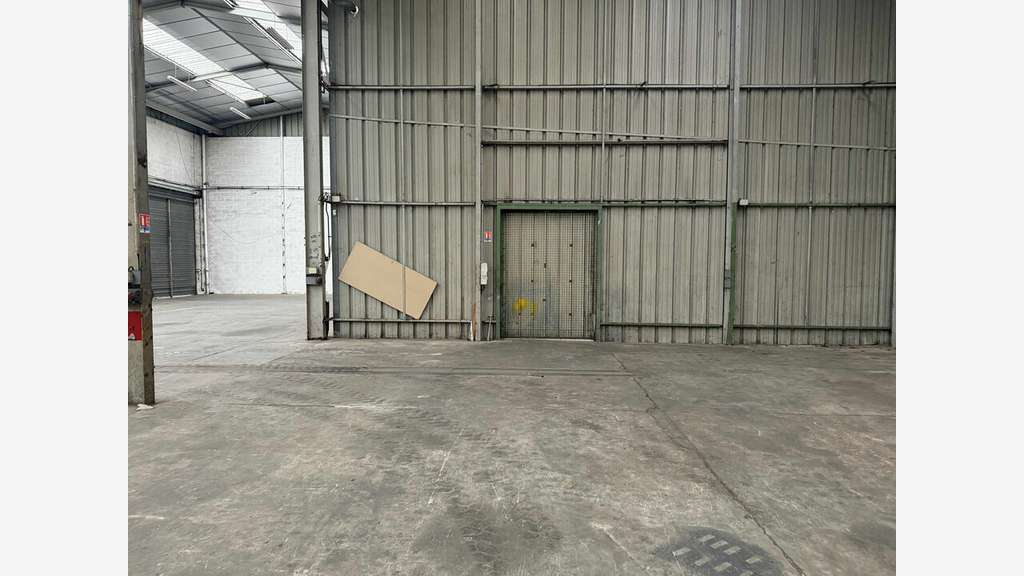 Très bel entrepôt 1000m² à vendre Bordeaux ZI Nord