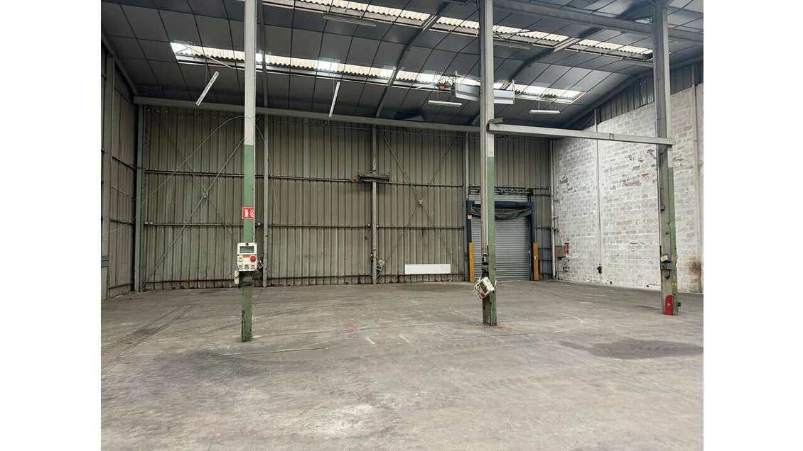 Très bel entrepôt 1000m² à vendre Bordeaux ZI Nord