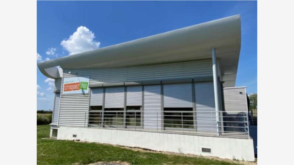 Bâtiment agroalimentaire 950m² à vendre à Bossée