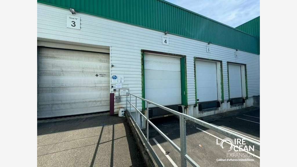 Local logistique et industrie à vendre à Bouaye