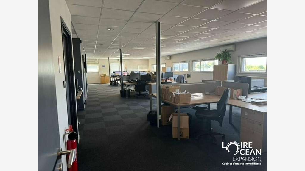 Local logistique et industrie à vendre à Bouaye